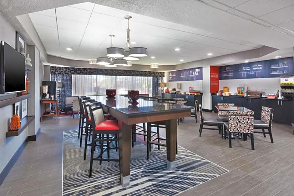 Hampton Inn Columbus/Delaware I-71 North