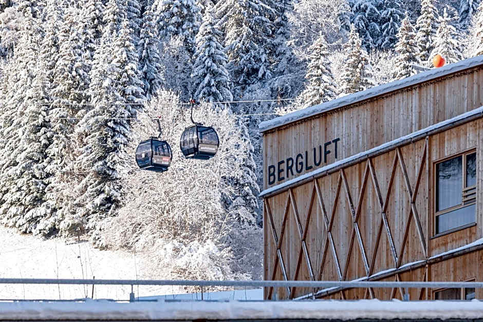 Tirol Lodge