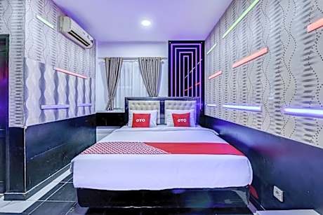 Hotel O near Tugu Simpang Haru formerly Zaara Guest House