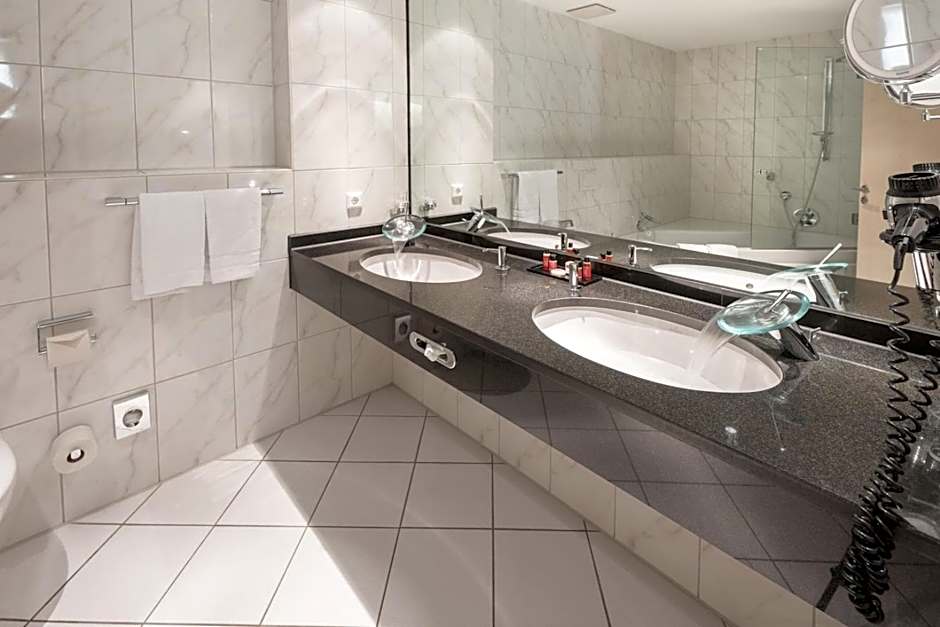 Aspire AcarA Oldenburg, Trademark Collection by Wyndham