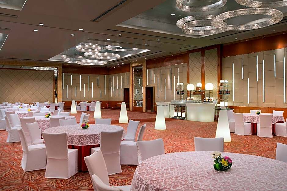 Sheraton Grand Bangalore Hotel At Brigade Gateway