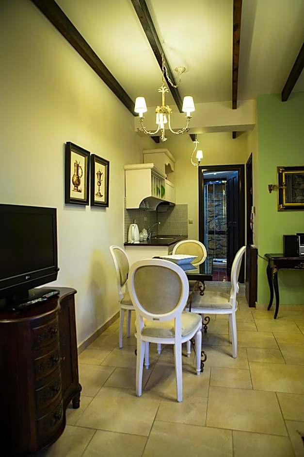 Archontiko Emmanouilidi Suites