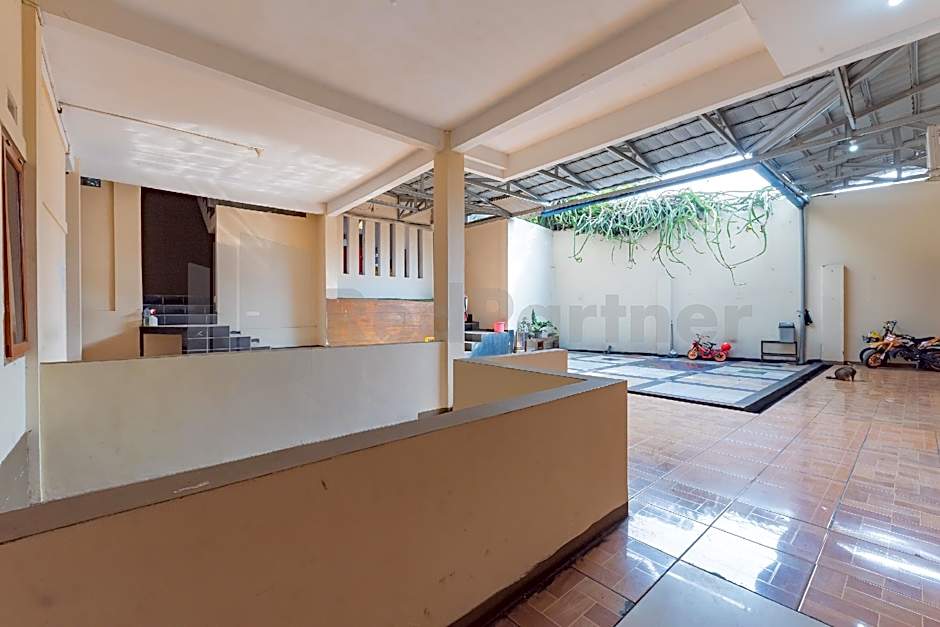 Wisma Alamanda near Terminal Cicaheum RedPartner