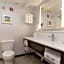 Hampton Inn By Hilton & Suites Arlington Crystal City DCA