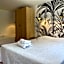 "Cap Riviera" Hotel & Restaurant Saint Aygulf