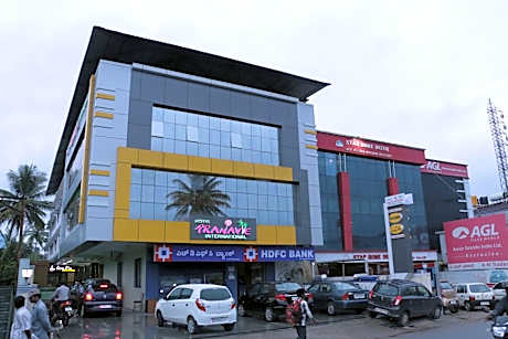 Hotel Pranav International