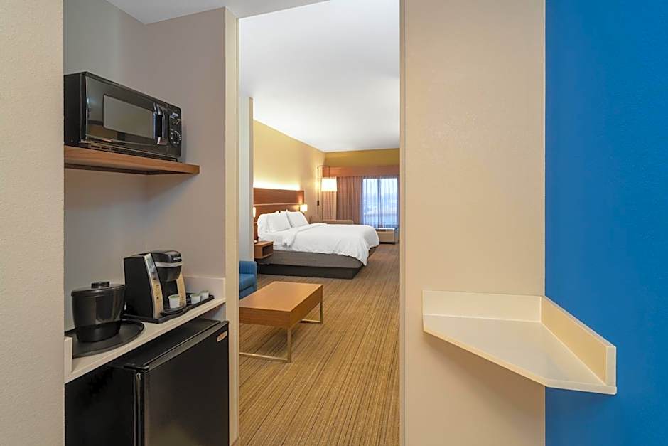 Holiday Inn Express Hotel & Suites Talladega By IHG