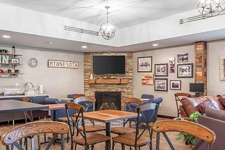 Lakes Inn at Dunvilla