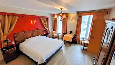Double Room with Spa Bath