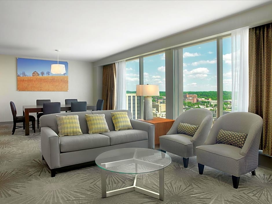 DoubleTree by Hilton Hotel Cedar Rapids Convention Complex