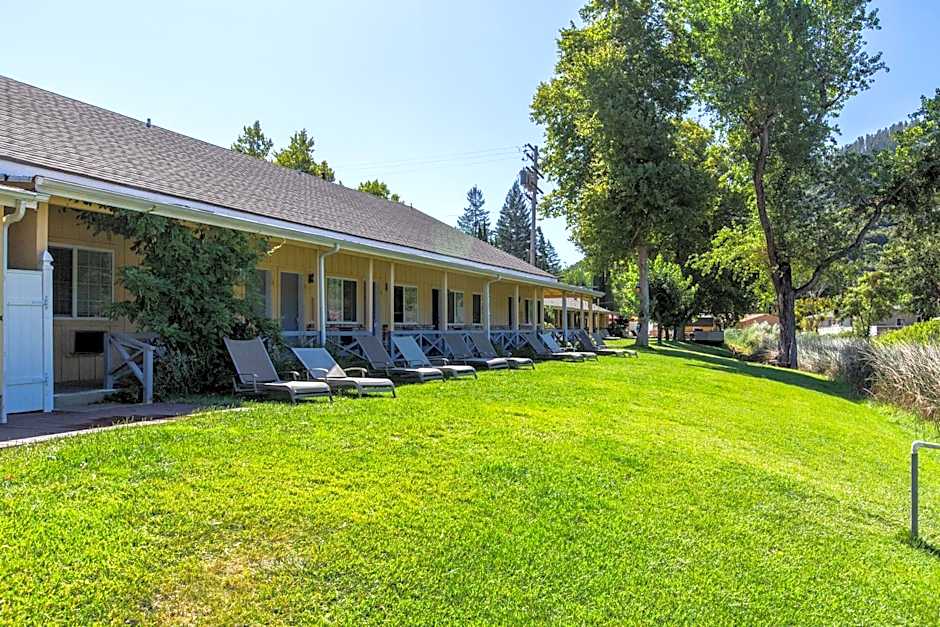 The Lodge at Blue Lakes