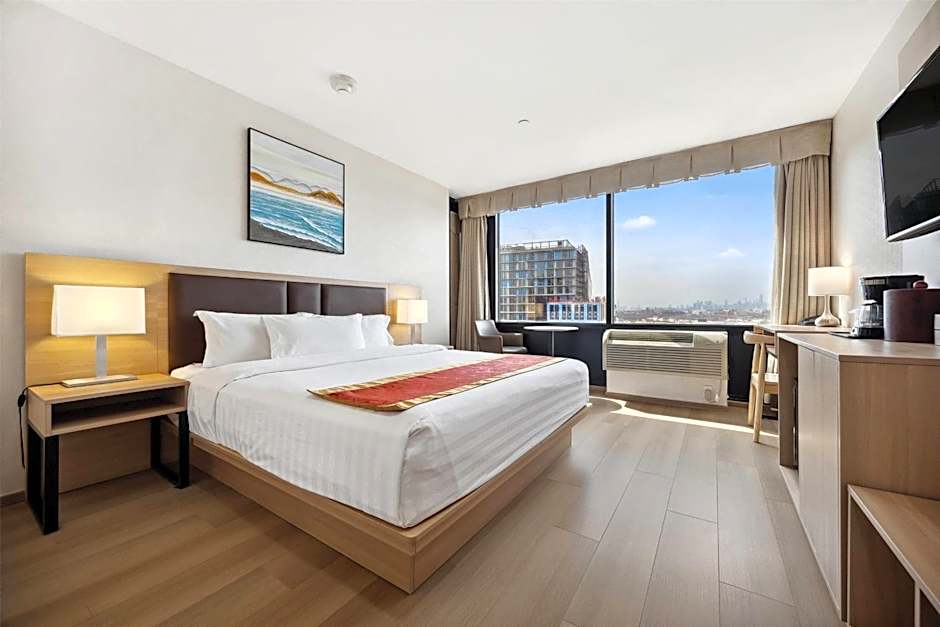 Ramada by Wyndham Flushing Queens