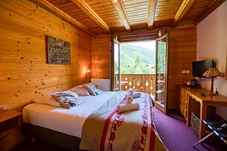 Quadruple Room with Balcony