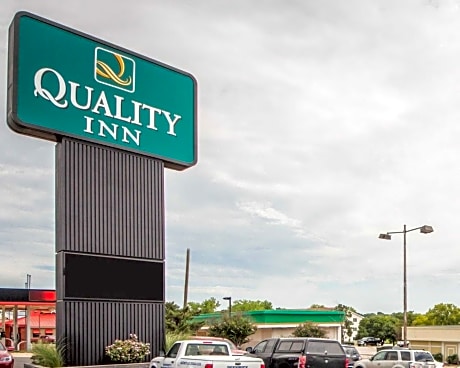 Quality Inn Ponca City Route 77