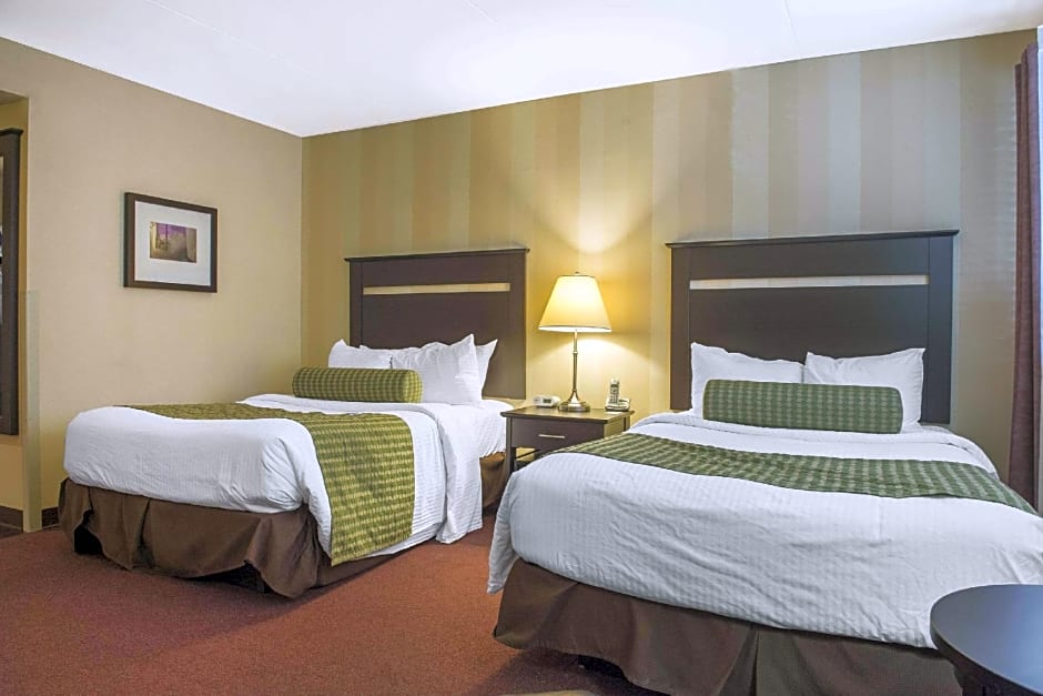 Clarion Hotel & Conference Centre Pembroke
