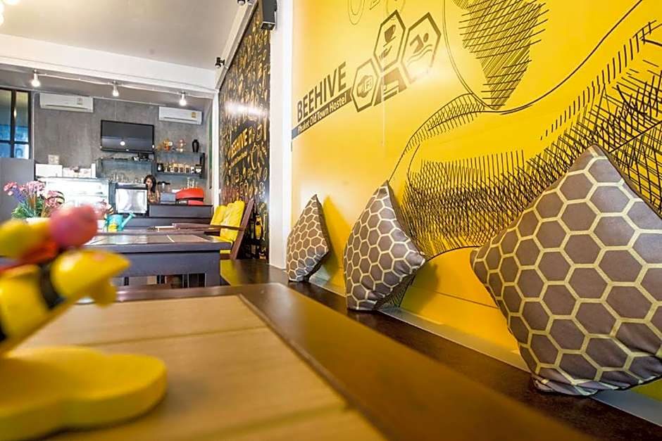 Beehive Phuket Oldtown Hostel