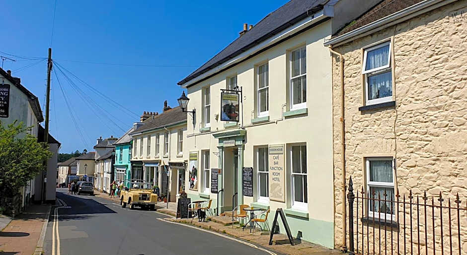 Station House, Dartmoor and Coast located, Village centre Hotel