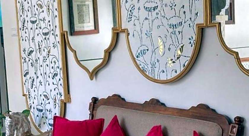 Hotel Mahendra Prakash