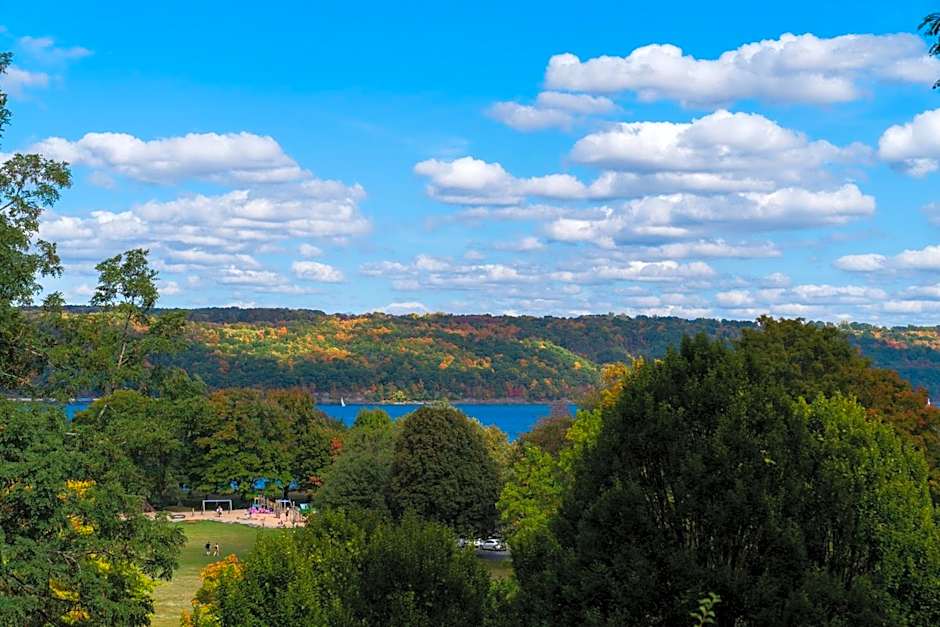 Inn at Taughannock Falls