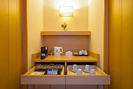 Premium Suite with Open-Air Bath - Non-Smoking