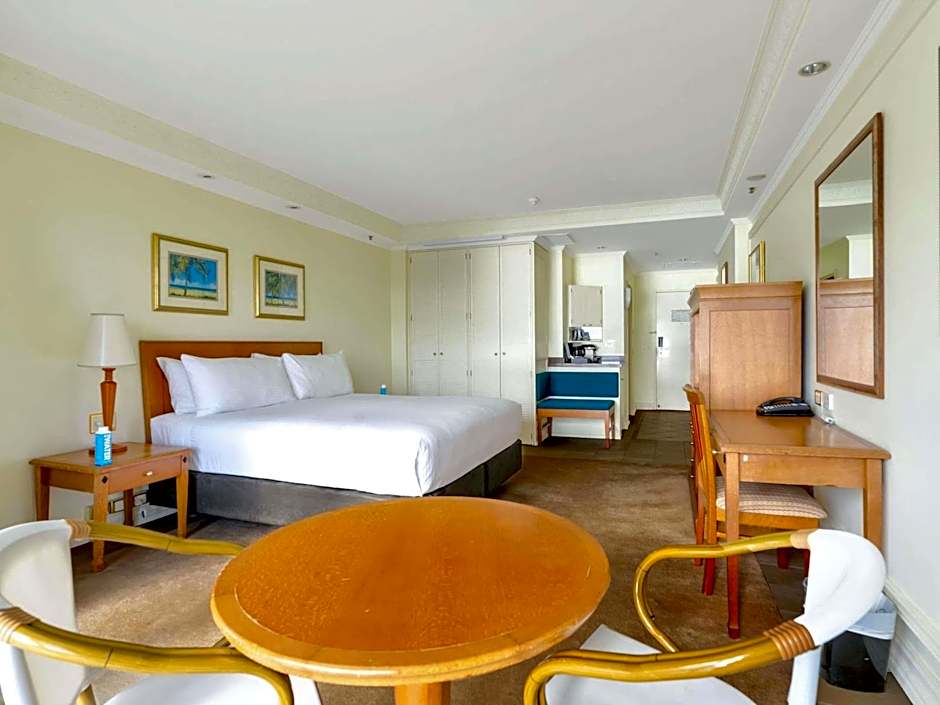 Pullman Cairns International