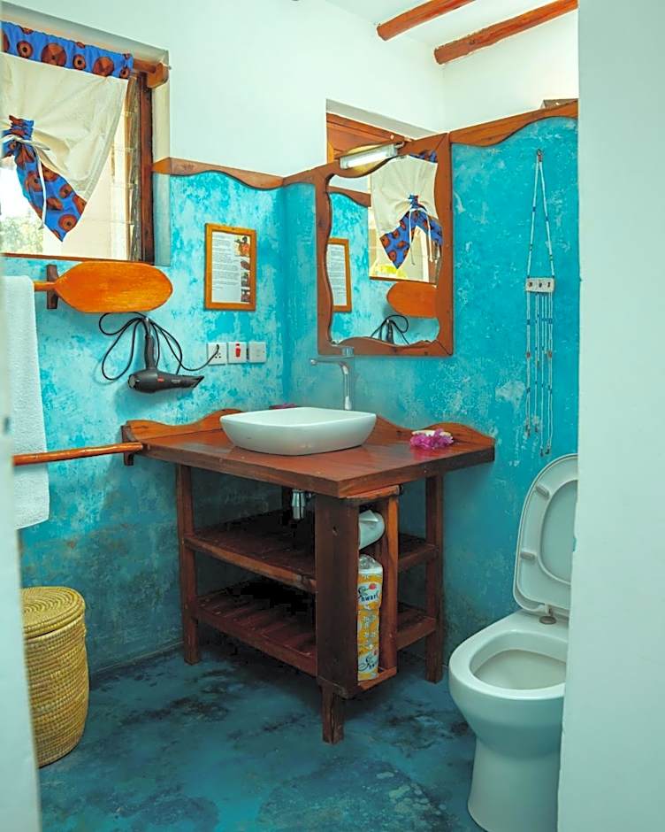 Basecamp Mafía Island