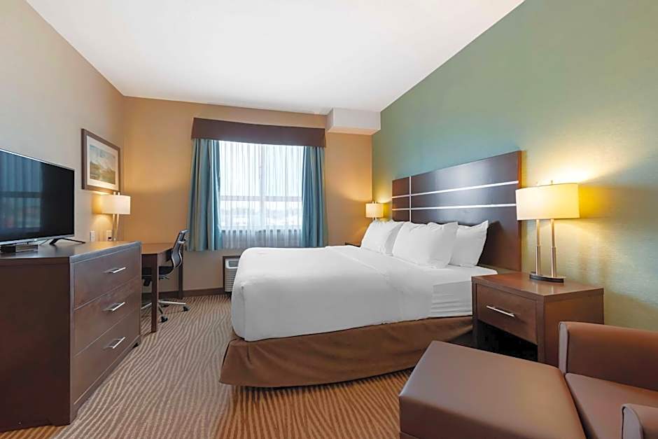 Best Western Plus Moosomin Hotel