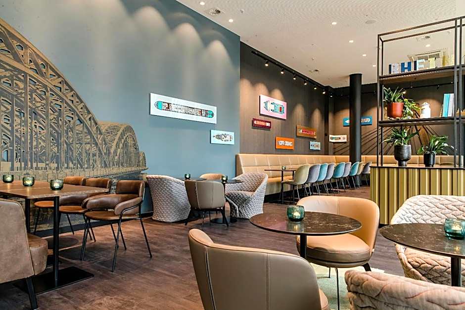 Motel One Köln-Altstadt