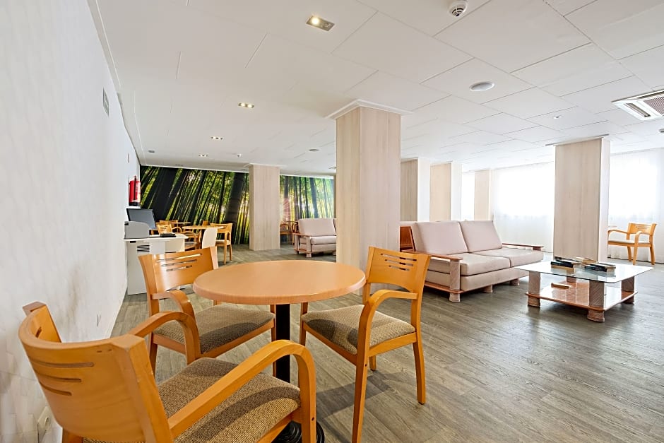 Azuline Hotel Bahamas