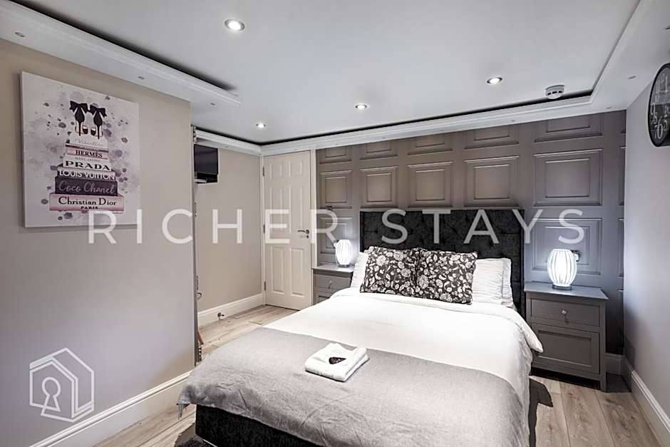 Hackney Suites - En-suite rooms & amenities