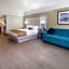 Ramada by Wyndham Burbank Airport