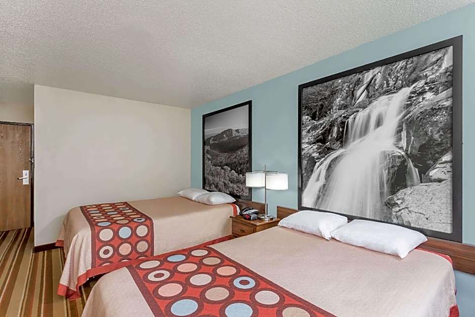 Super 8 by Wyndham Danville VA
