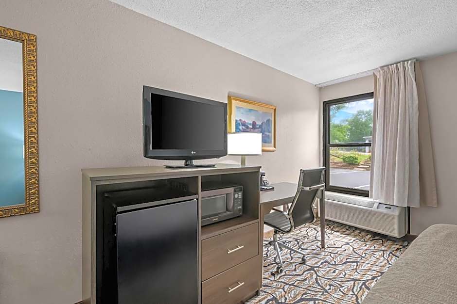 Quality Inn Fort Mill near Carowinds Blvd.