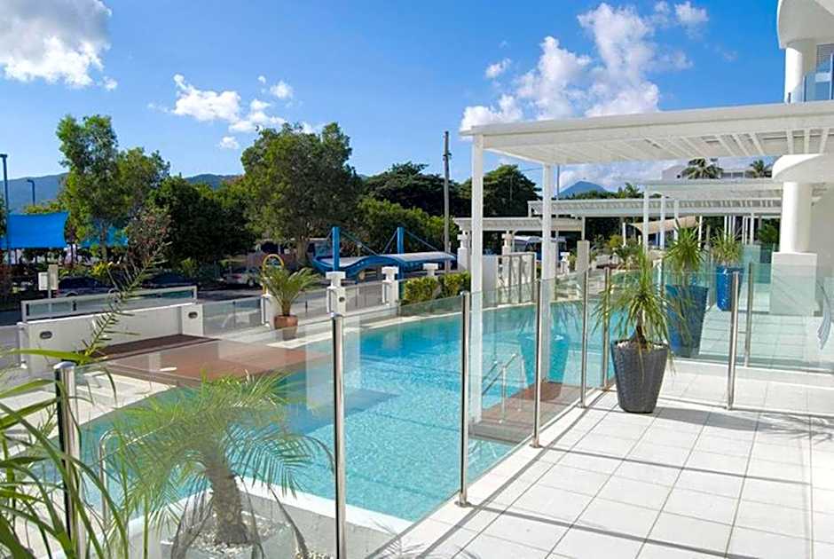 Waters Edge Apartments