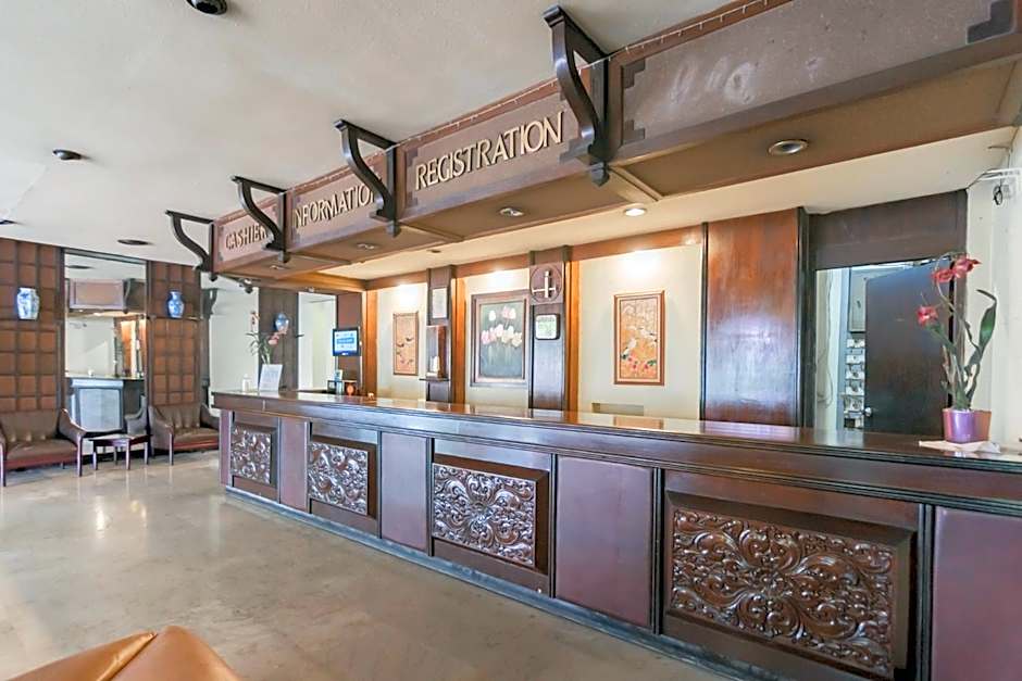 Istana Hotel Bandung Mitra RedDoorz