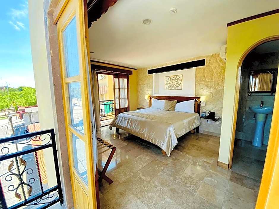 Cancun International Suites
