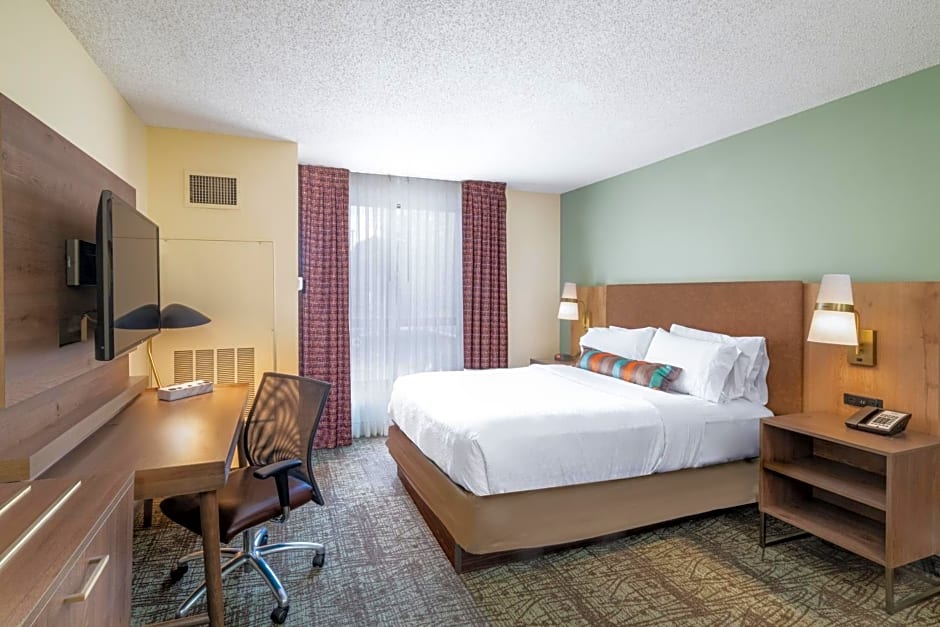 Staybridge Suites Memphis-Poplar Ave East