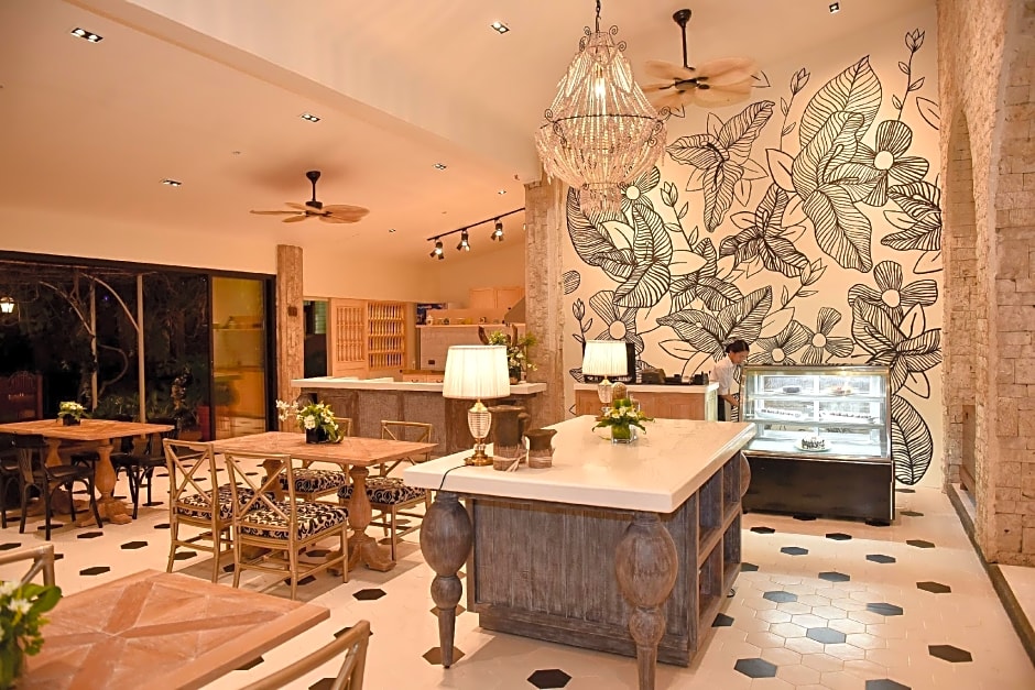 Montebello Villa Hotel