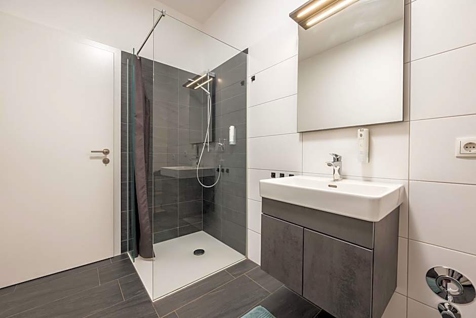 myQuartier Central City Suites digital self check in