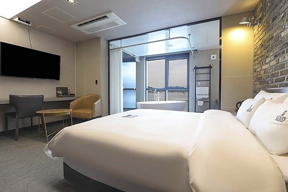 Louis Boutique Hotel