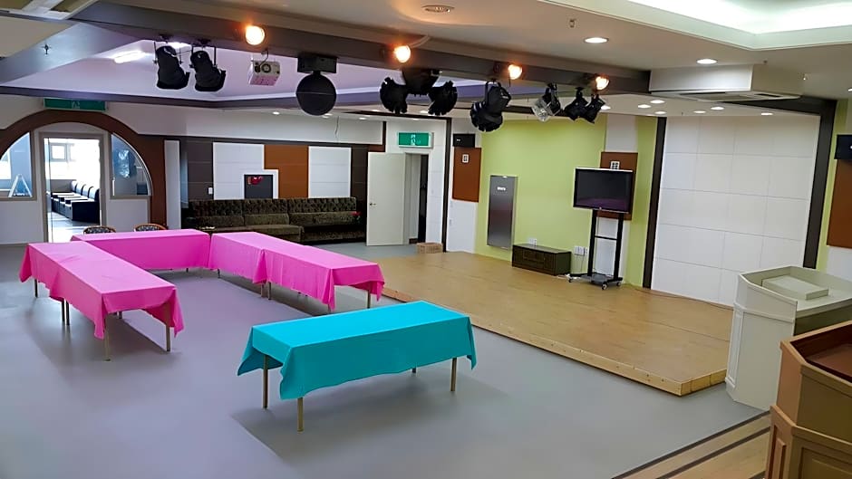 Goodstay Andong Park Hotel