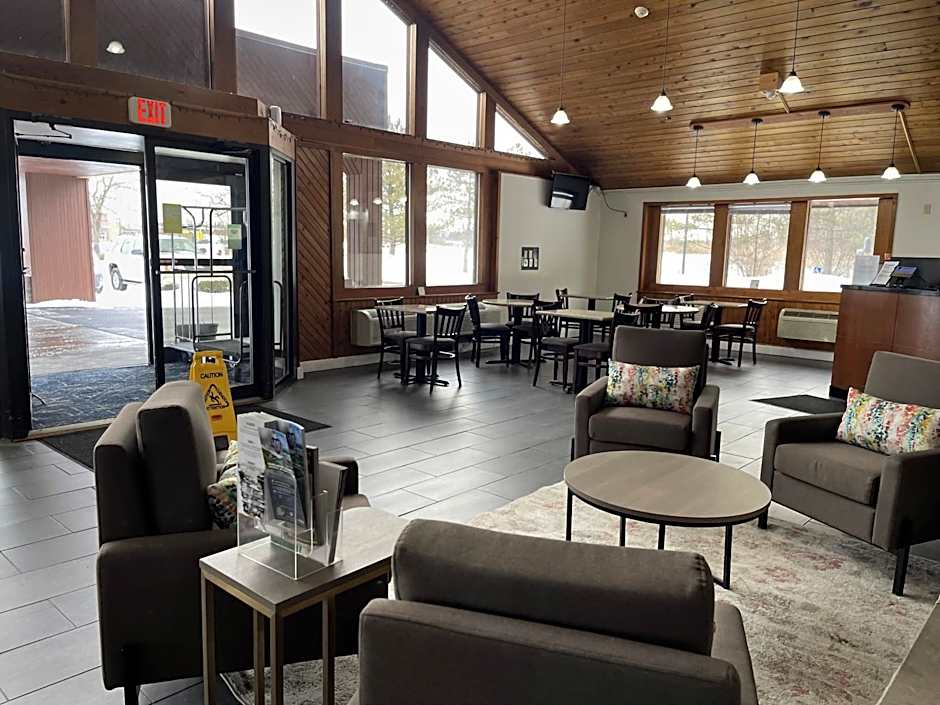 Comfort Inn & Suites Syracuse-Carrier Circle