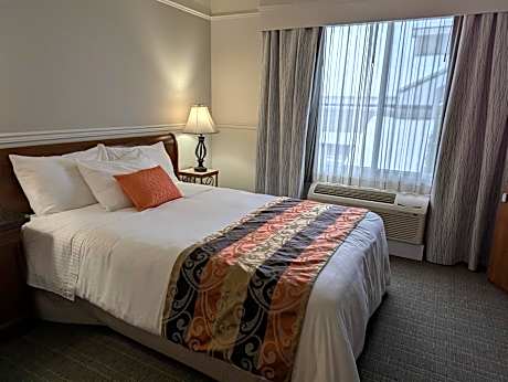 Queen Room