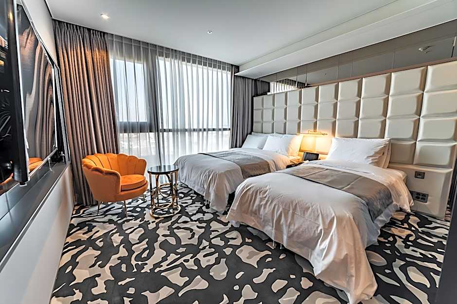 Best Louis Hamilton Hotel westbusan