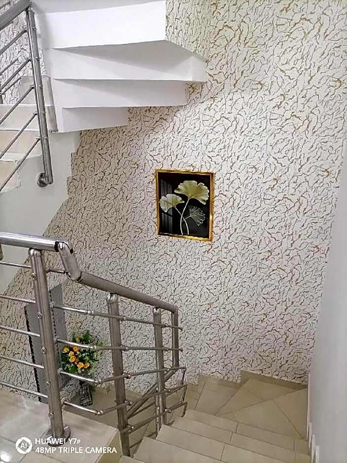 COZY SUITES