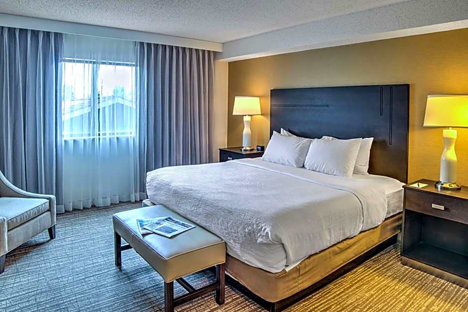 Embassy Suites By Hilton Hotel Indianapolis-North
