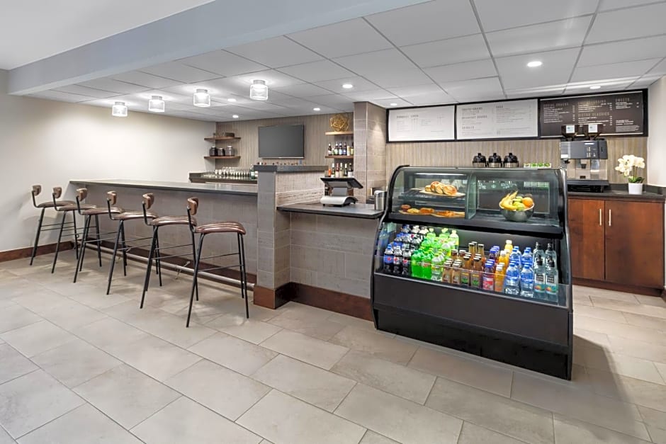 Courtyard by Marriott Manchester-Boston Regional Airport