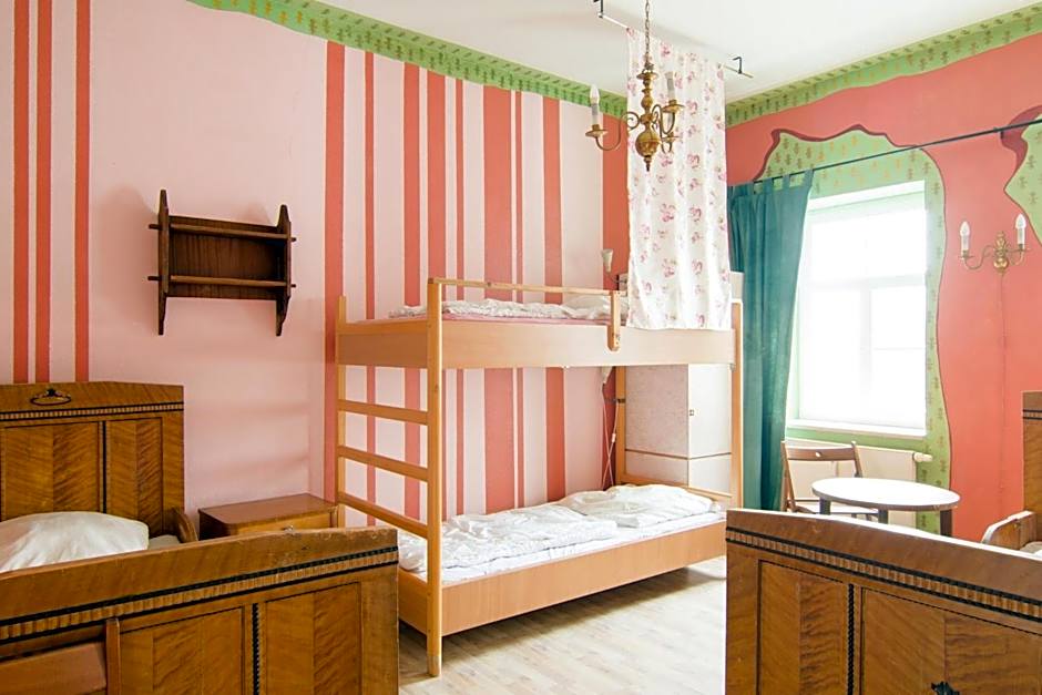 Labyrinth Hostel Weimar