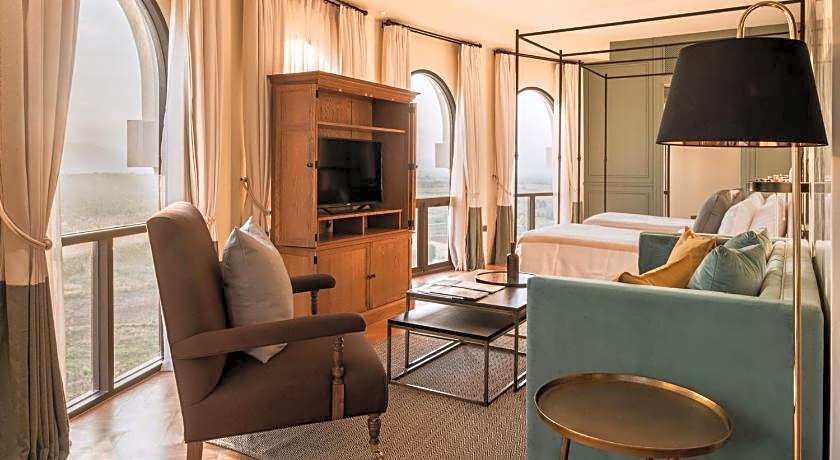 Toscana Piazza by Toscana Valley