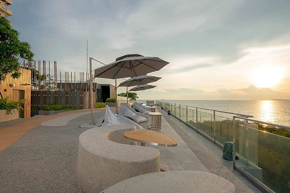 Bayphere Hotel Pattaya JC